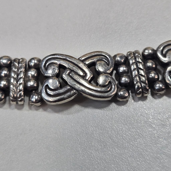 Brighton Bracelet Manzanita Silver Tone Interlocking Hearts Panel Toggle Clasp - Picture 6 of 6